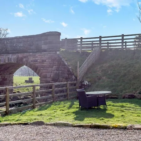 Paddy Waddells Rest * Glaisdale